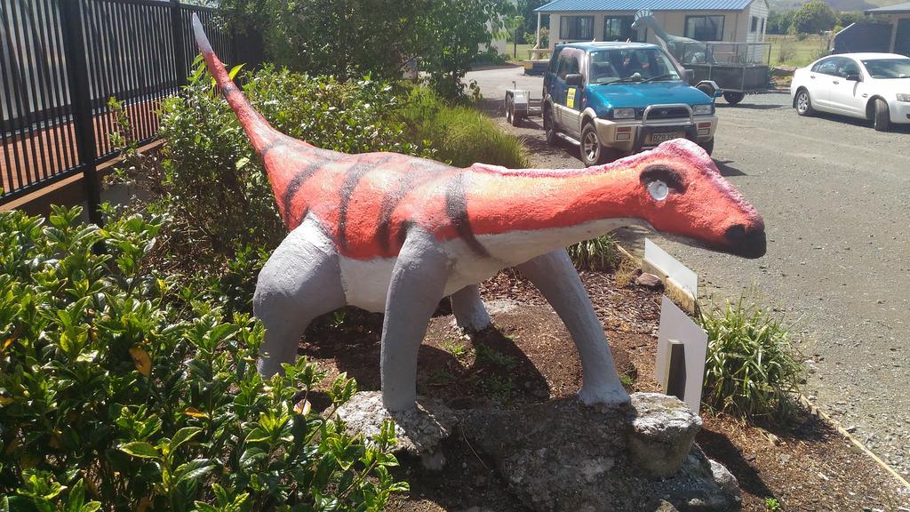 ホテル オール シーズンズ ホリデイ パーク ロトルア エクステリア 写真